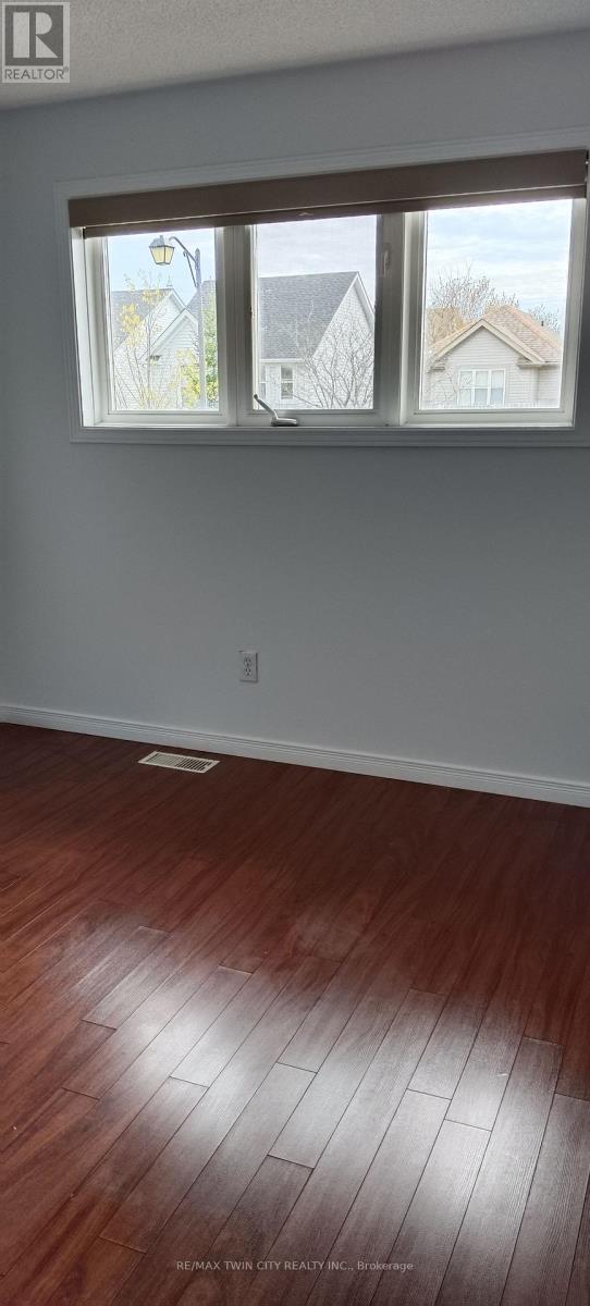 520 Chablis Drive, Waterloo, Ontario  N2T 2X9 - Photo 31 - X12627206