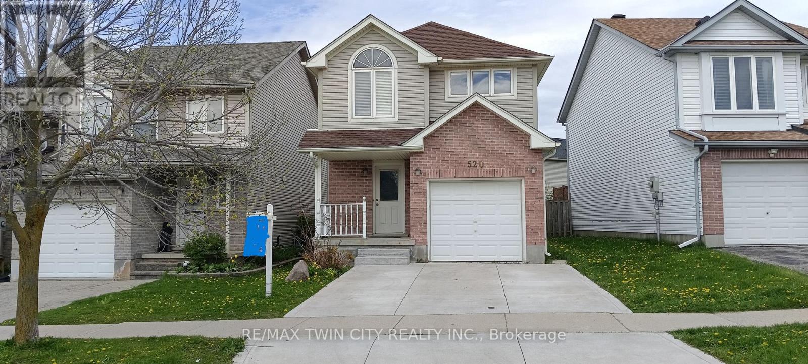 520 CHABLIS DRIVE, Waterloo, Ontario