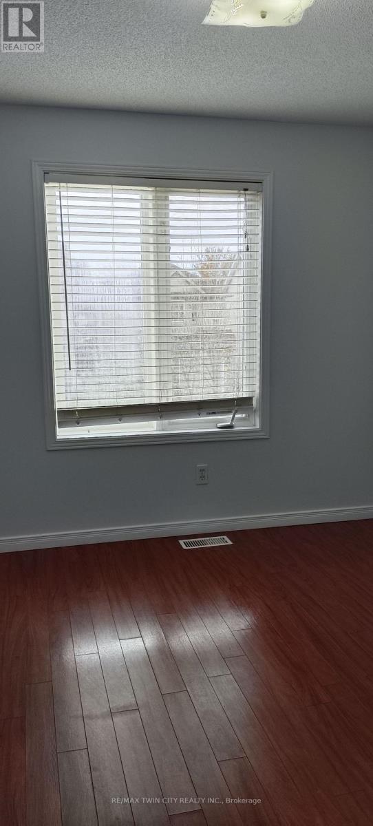 520 Chablis Drive, Waterloo, Ontario  N2T 2X9 - Photo 33 - X12627206