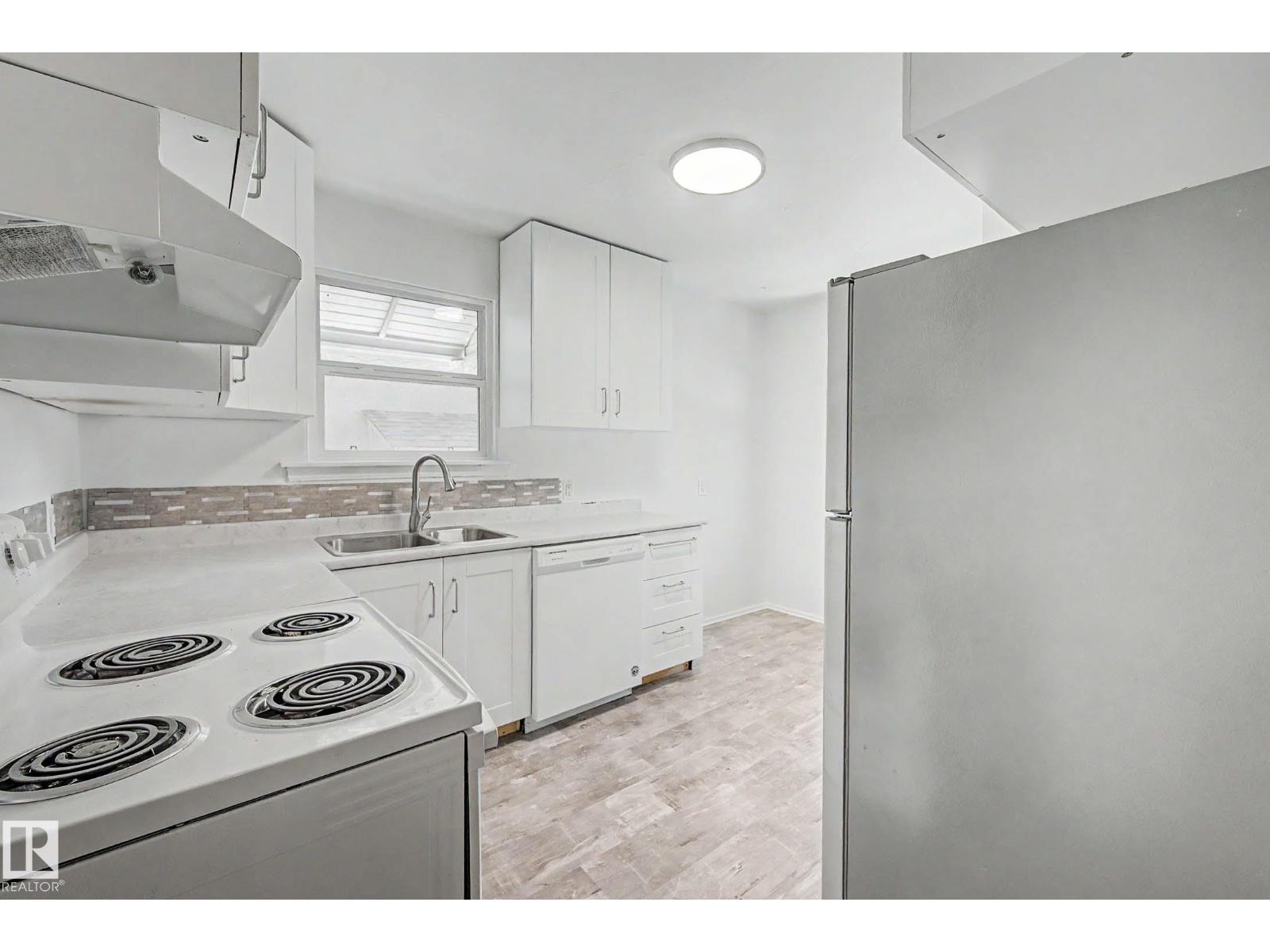 9276 86 St Nw, Edmonton, Alberta  T6C 3E4 - Photo 10 - E4488260