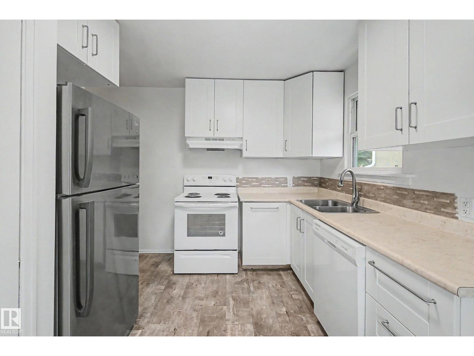9276 86 St Nw, Edmonton, Alberta  T6C 3E4 - Photo 11 - E4488260