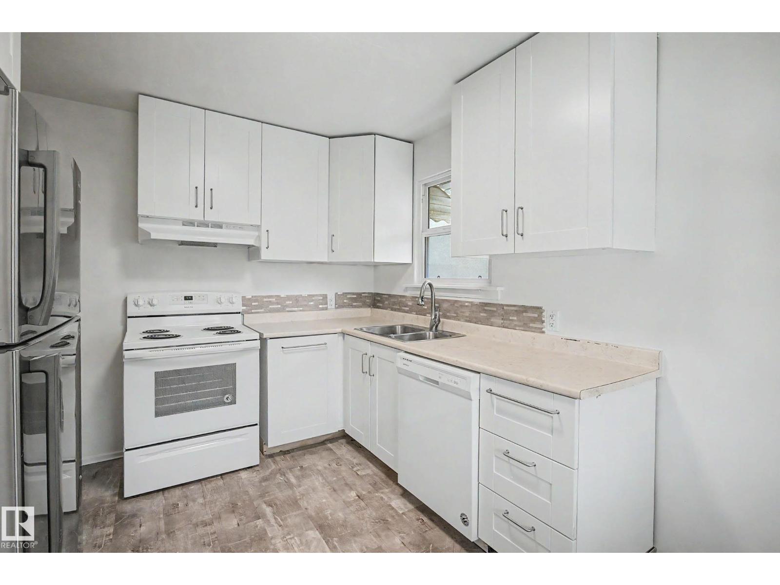 9276 86 St Nw, Edmonton, Alberta  T6C 3E4 - Photo 13 - E4488260