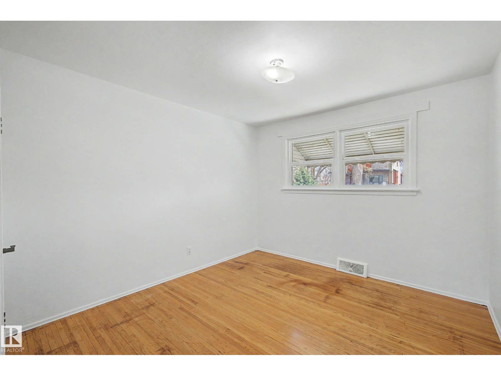 9276 86 St Nw, Edmonton, Alberta  T6C 3E4 - Photo 15 - E4488260