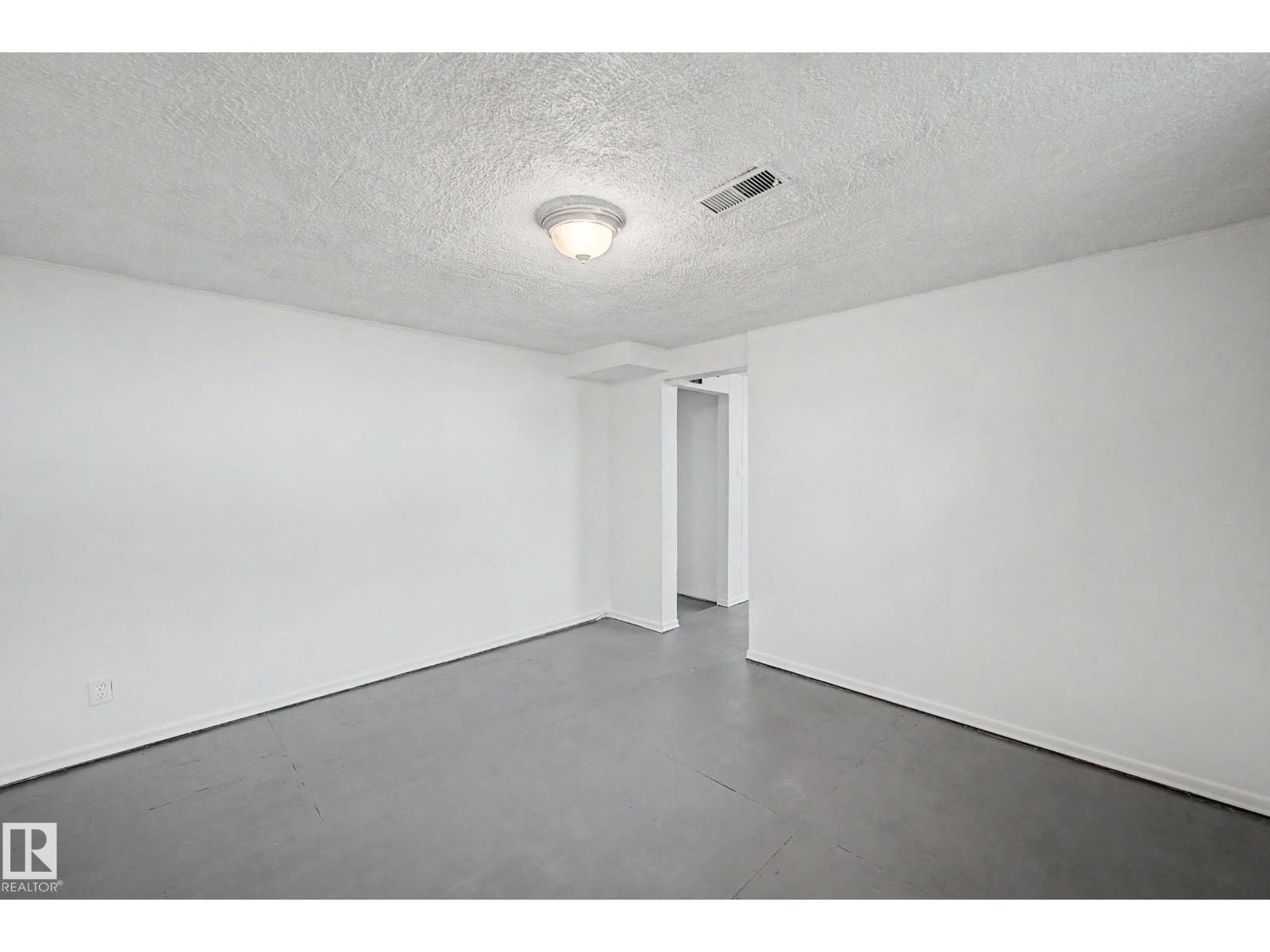 9276 86 St Nw, Edmonton, Alberta  T6C 3E4 - Photo 28 - E4488260