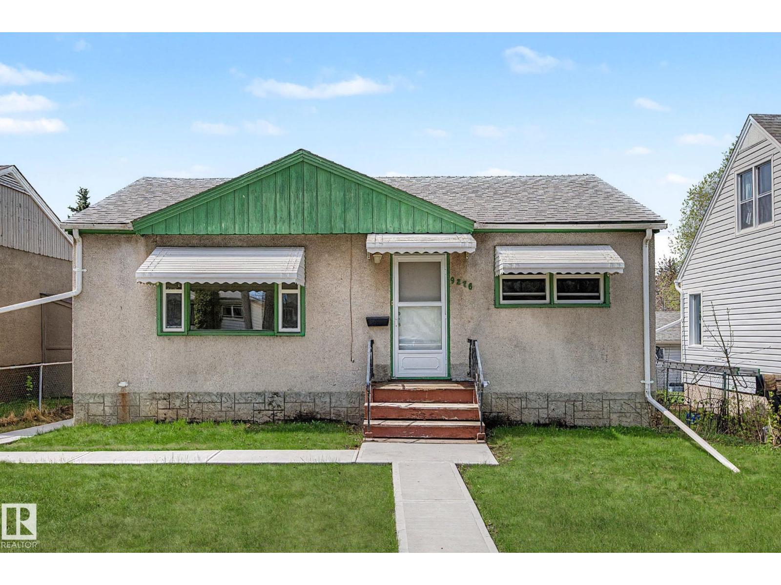 9276 86 St Nw, Edmonton, Alberta  T6C 3E4 - Photo 3 - E4488260