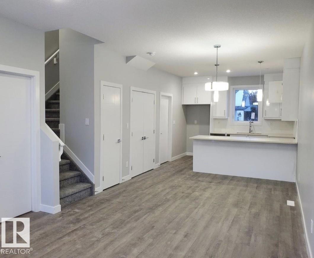 12104 120 Av Nw, Edmonton, Alberta  T5L 3B8 - Photo 3 - E4488265