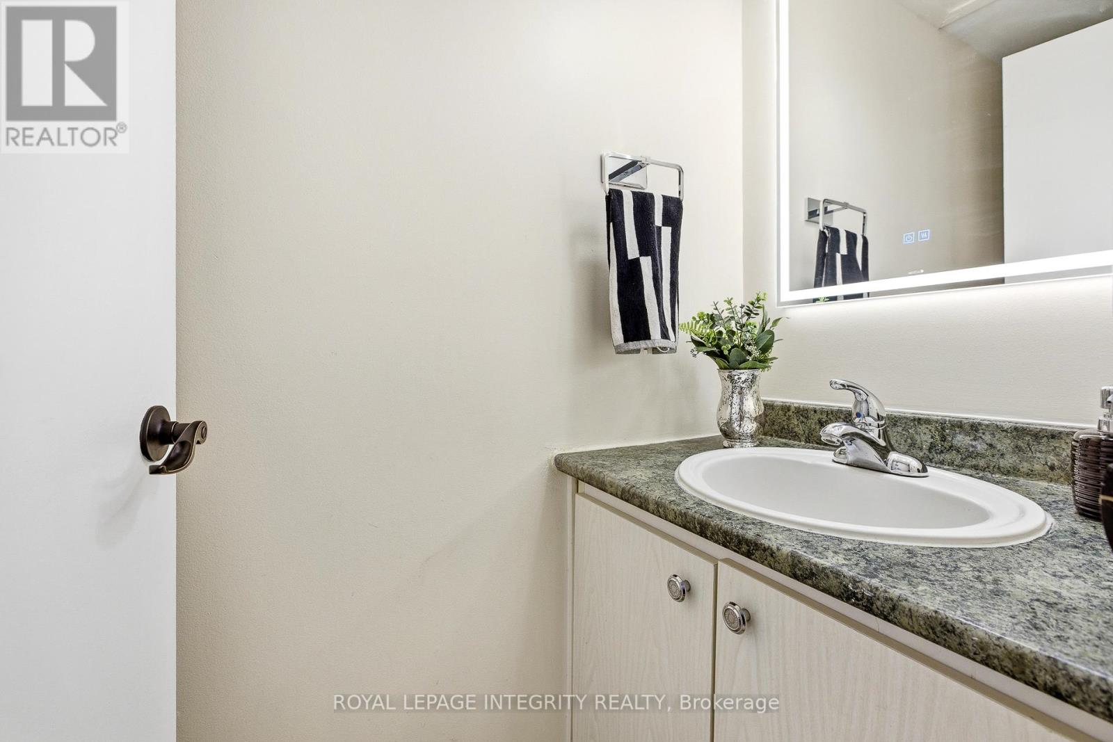 33 - 3205 Uplands Drive, Ottawa, Ontario K1V 9T3 - Photo 3 - X13138000