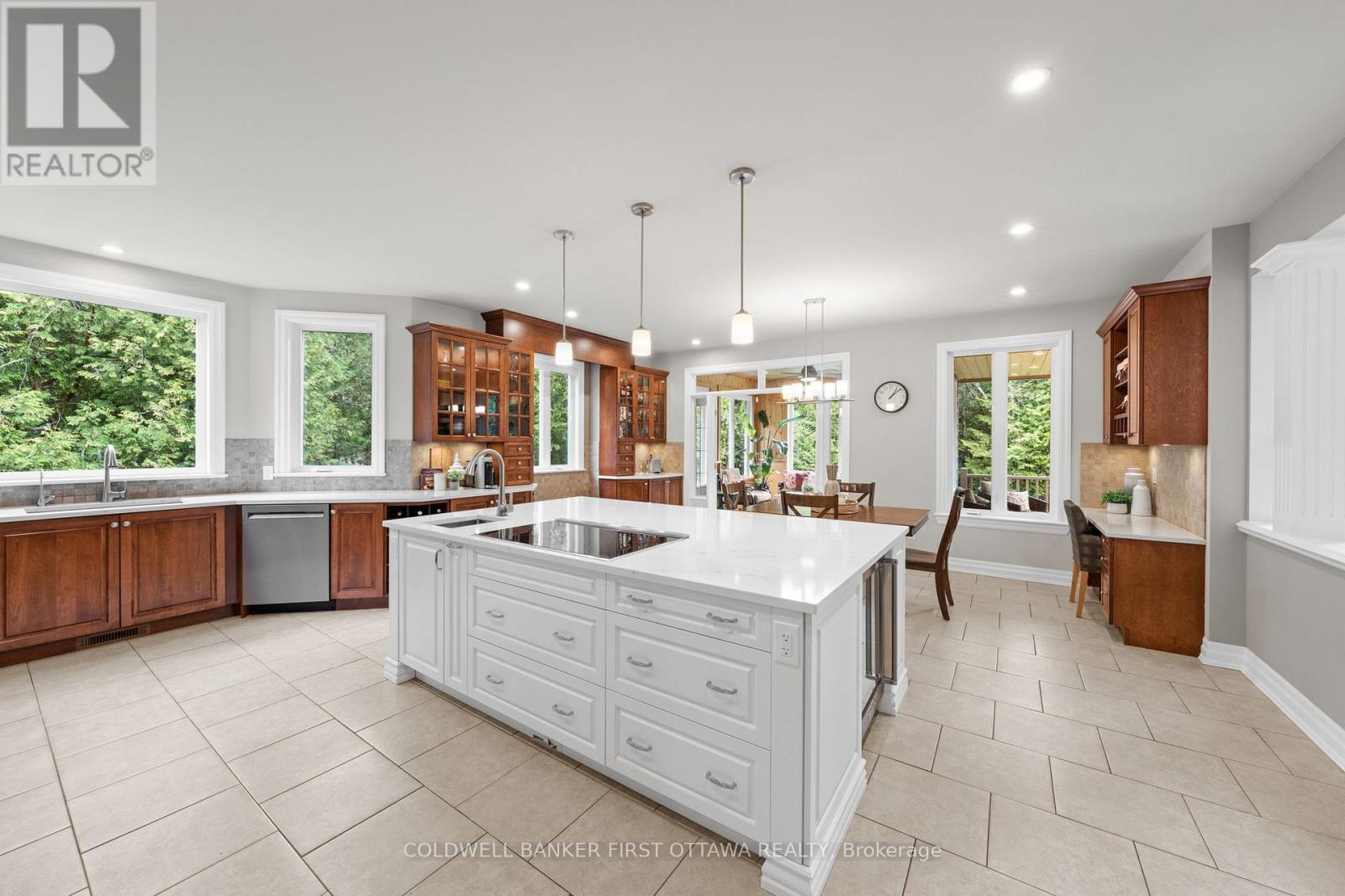 231 Ironstone Court, Ottawa, Ontario  K2S 0L4 - Photo 6 - X13138028