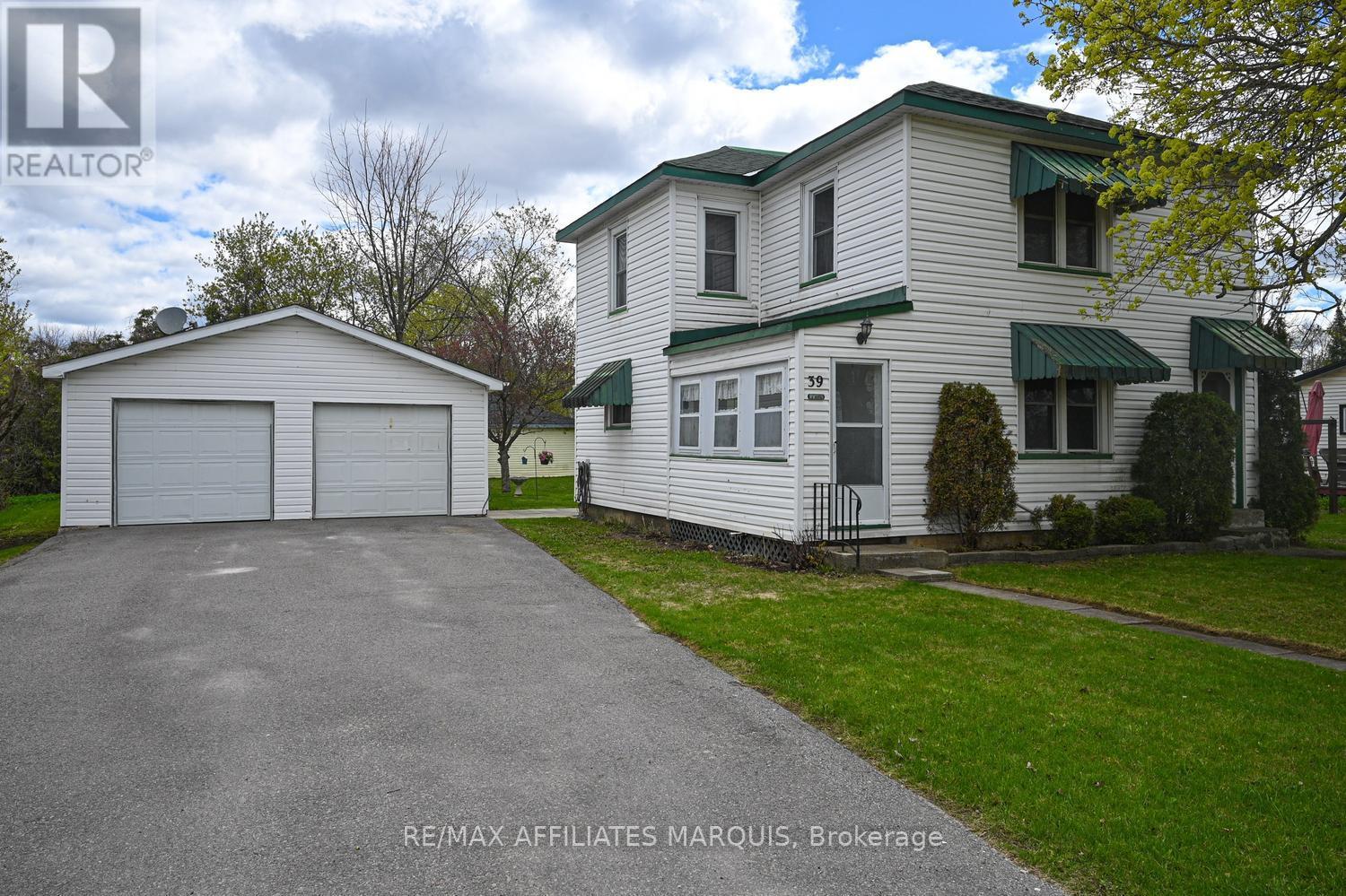 39 Merrick Street, Smiths Falls, Ontario  K7A 4R5 - Photo 3 - X13138030