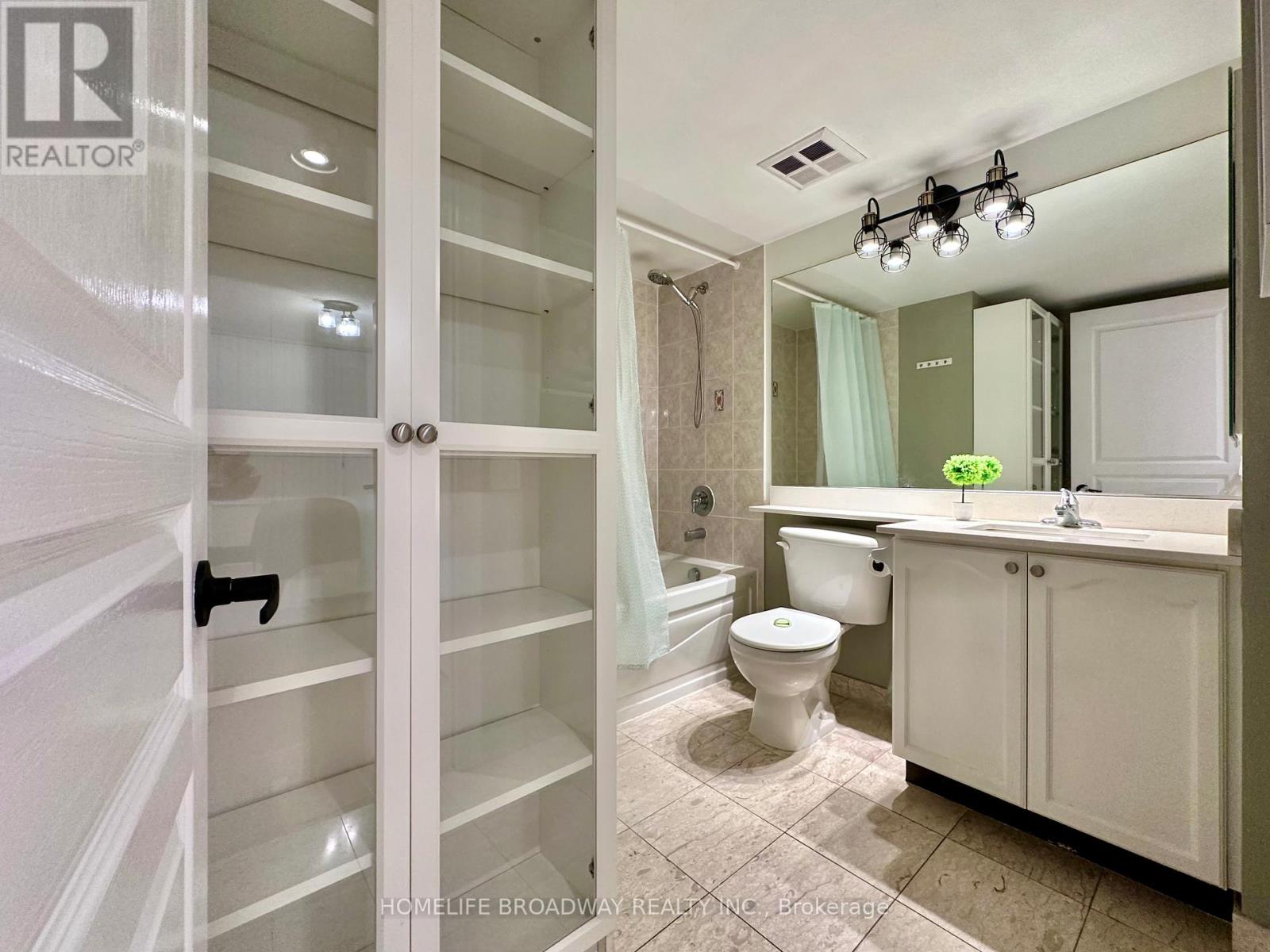 521 - 15 Northtown Way, Toronto, Ontario M2N 7A2 - Photo 4 - C13137998