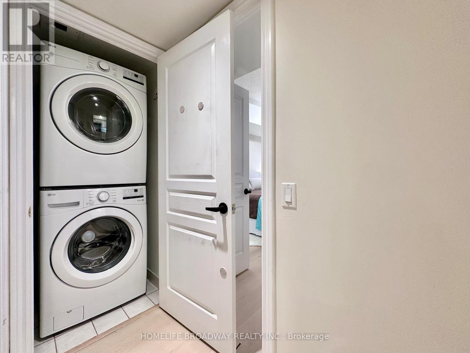 521 - 15 Northtown Way, Toronto, Ontario M2N 7A2 - Photo 9 - C13137998