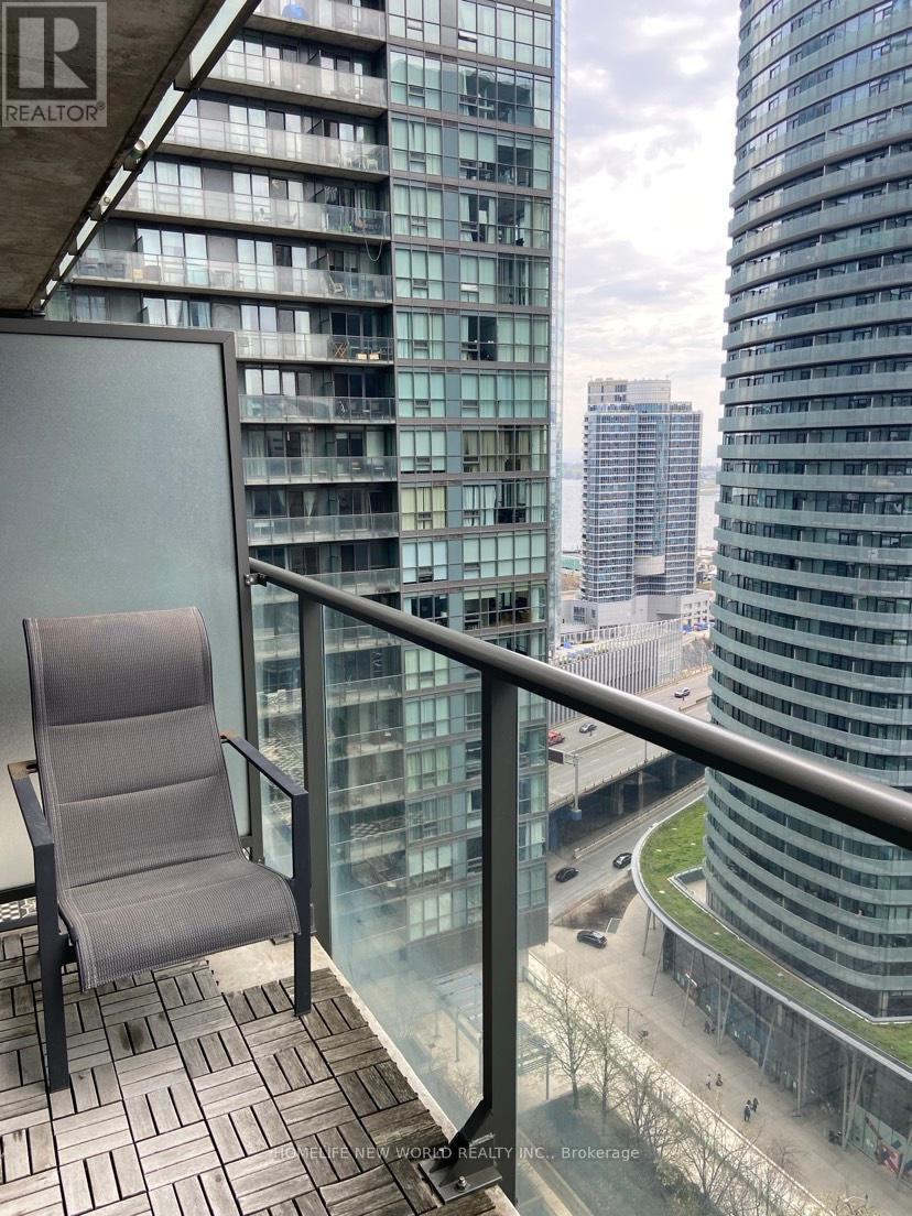 2004 - 65 Bremner Boulevard, Toronto, Ontario  M5J 0A7 - Photo 2 - C13138016