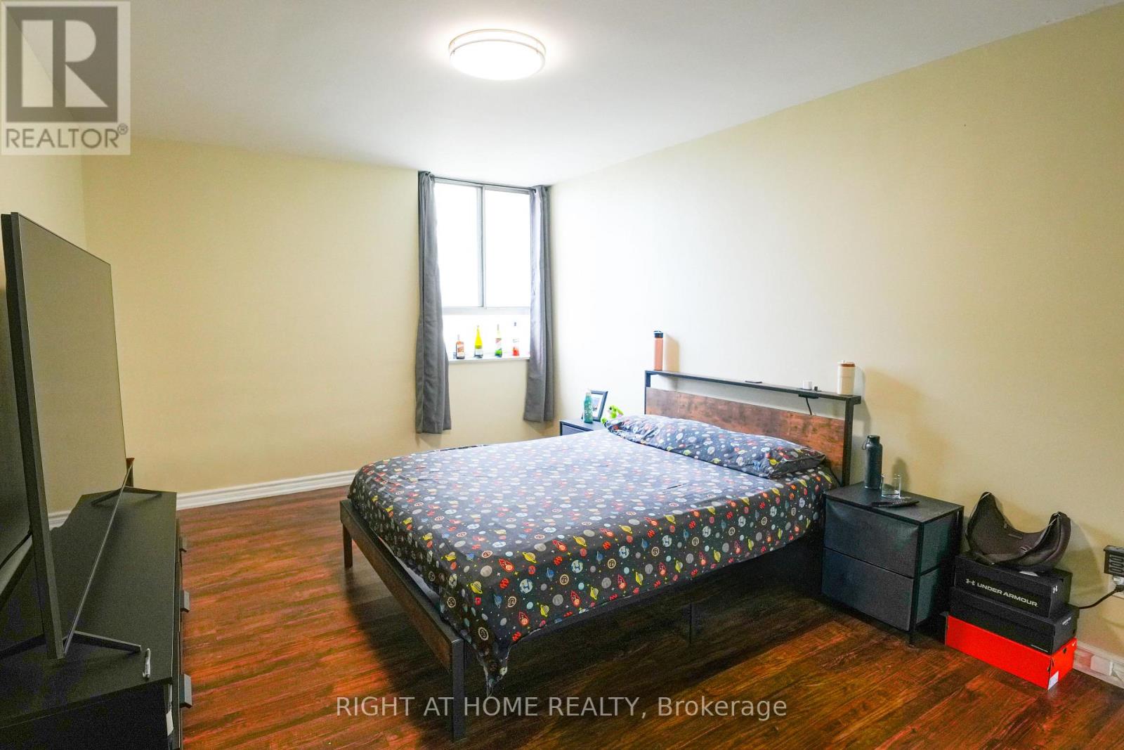 2203 - 1 Massey Square, Toronto, Ontario  M4C 5L4 - Photo 7 - E13138006