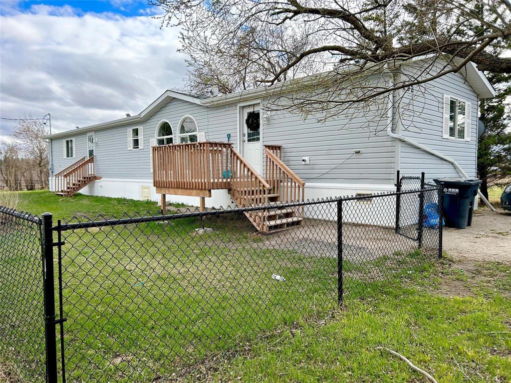 232 4th Avenue NW, Minnedosa, Manitoba