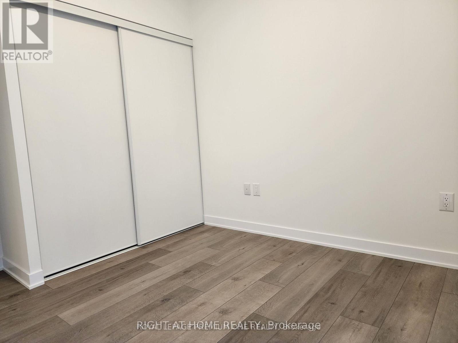 502 - 10 Honeycrisp Crescent, Vaughan, Ontario  L4K 0M7 - Photo 10 - N13137982