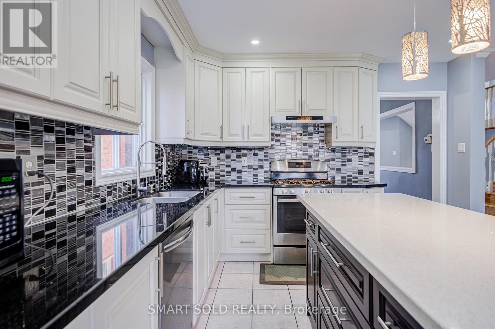 72 Norbury Drive, Markham, Ontario  L3S 3V2 - Photo 16 - N13138008