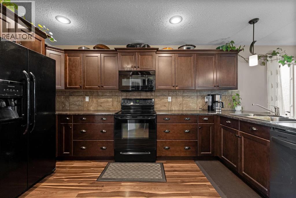 4418 75 Street, Camrose, Alberta  T4V 5C9 - Photo 11 - A2311928