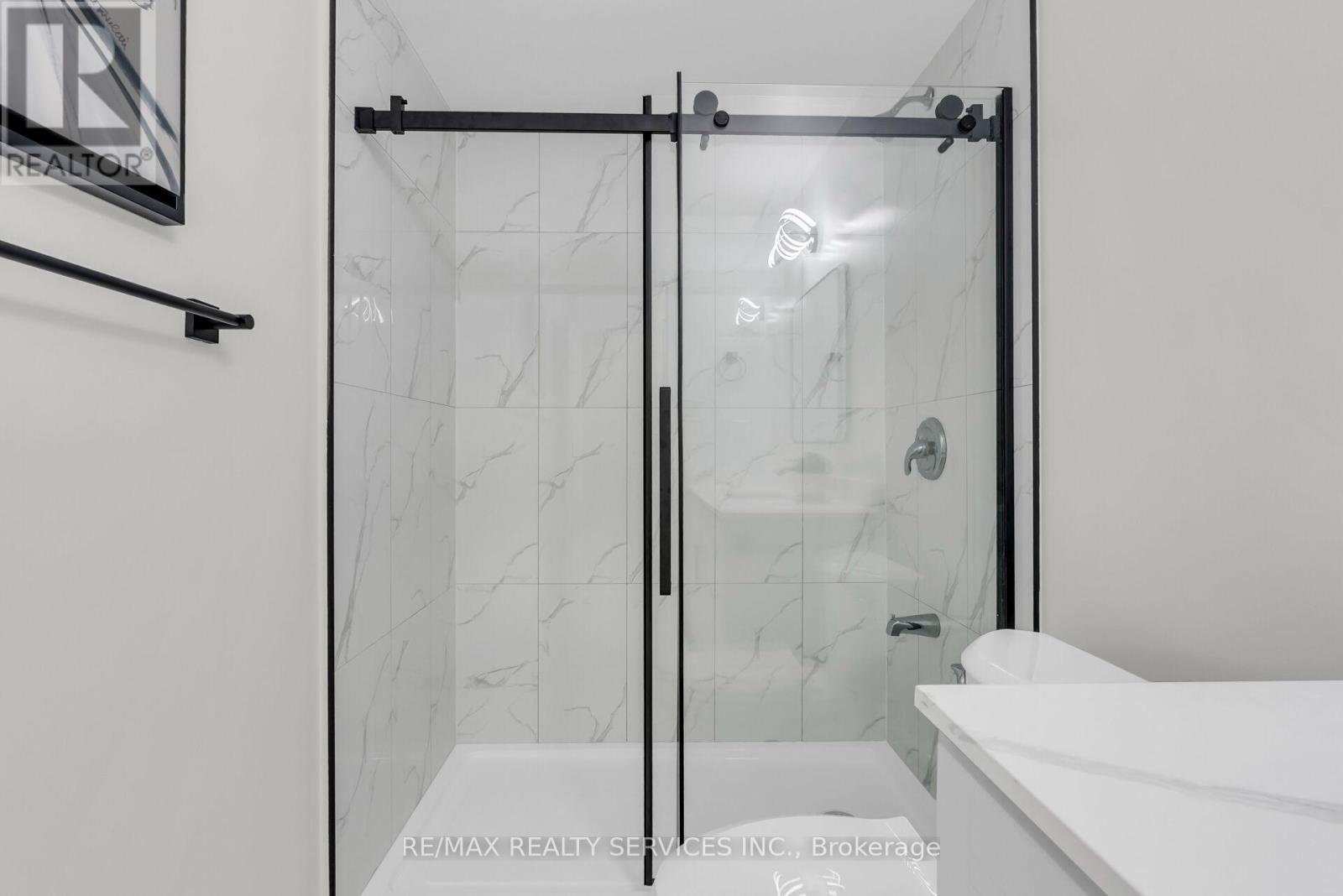 28 - 5110 Fairview Street, Burlington, Ontario L7L 7H6 - Photo 18 - W13137992
