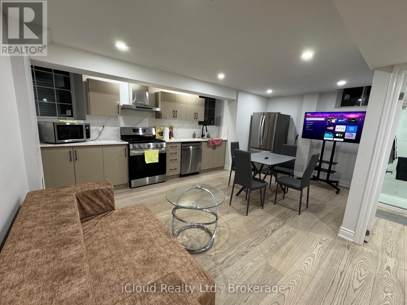 Basement A - 4105 Channing Crescent E, Oakville, Ontario  L6H 3R3 - Photo 2 - W13138054
