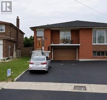 7463 Sigsbee Drive, Mississauga, Ontario  L4T 3S5 - Photo 1 - W13138070