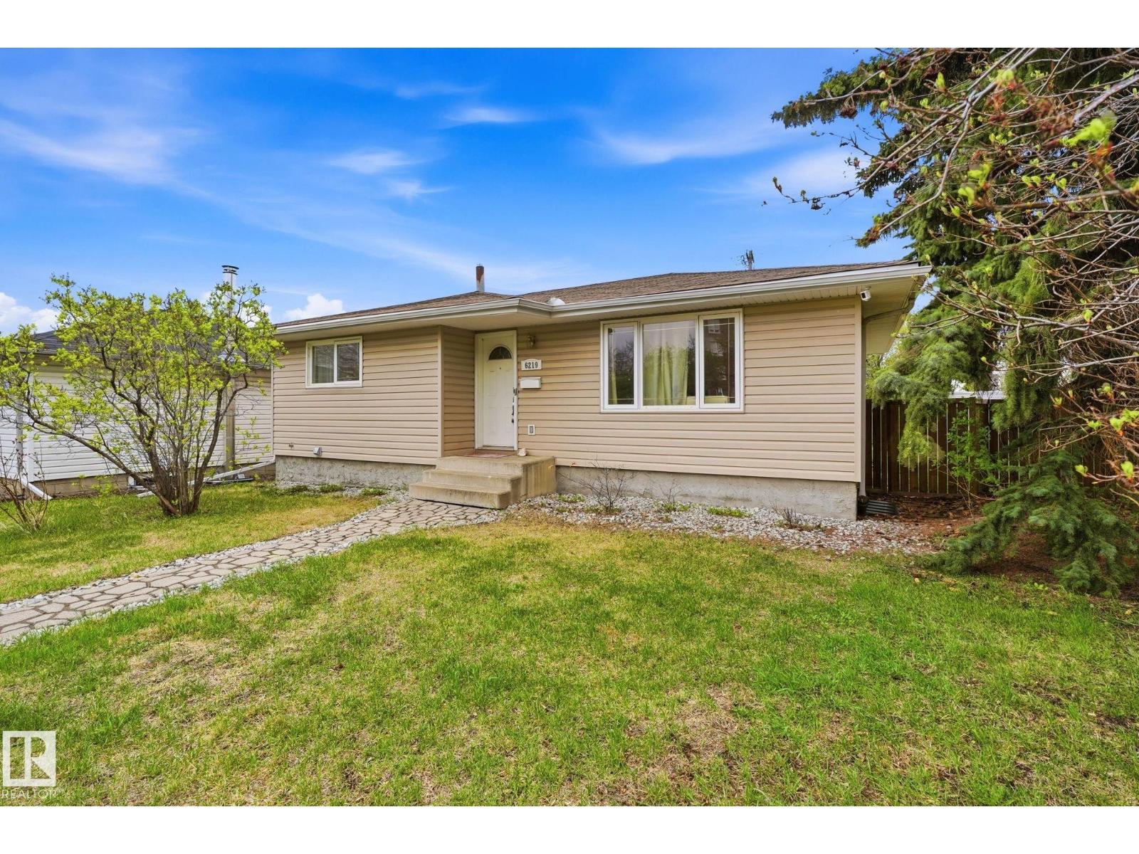 6219 134 AV NW, edmonton, Alberta