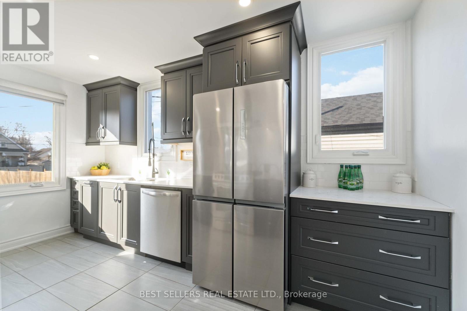 599 Beach Boulevard, Hamilton, Ontario  L8H 6X8 - Photo 8 - X13137996