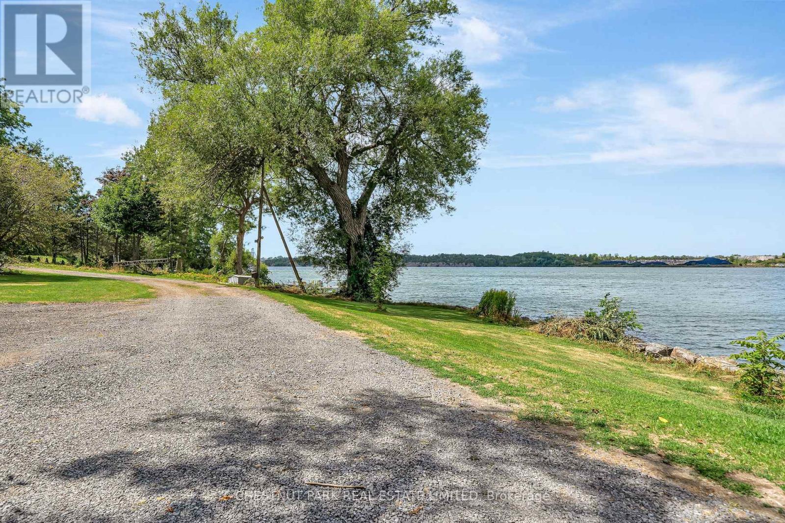 84-88 Munroe Lane, Prince Edward County, Ontario  K0K 2T0 - Photo 38 - X12891344