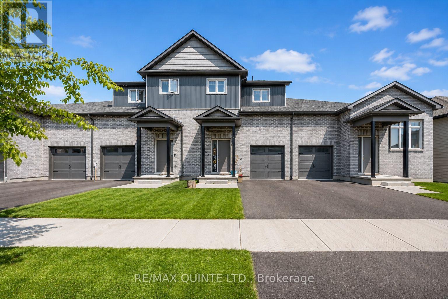 72 MARKLAND AVENUE, Prince Edward County, Ontario