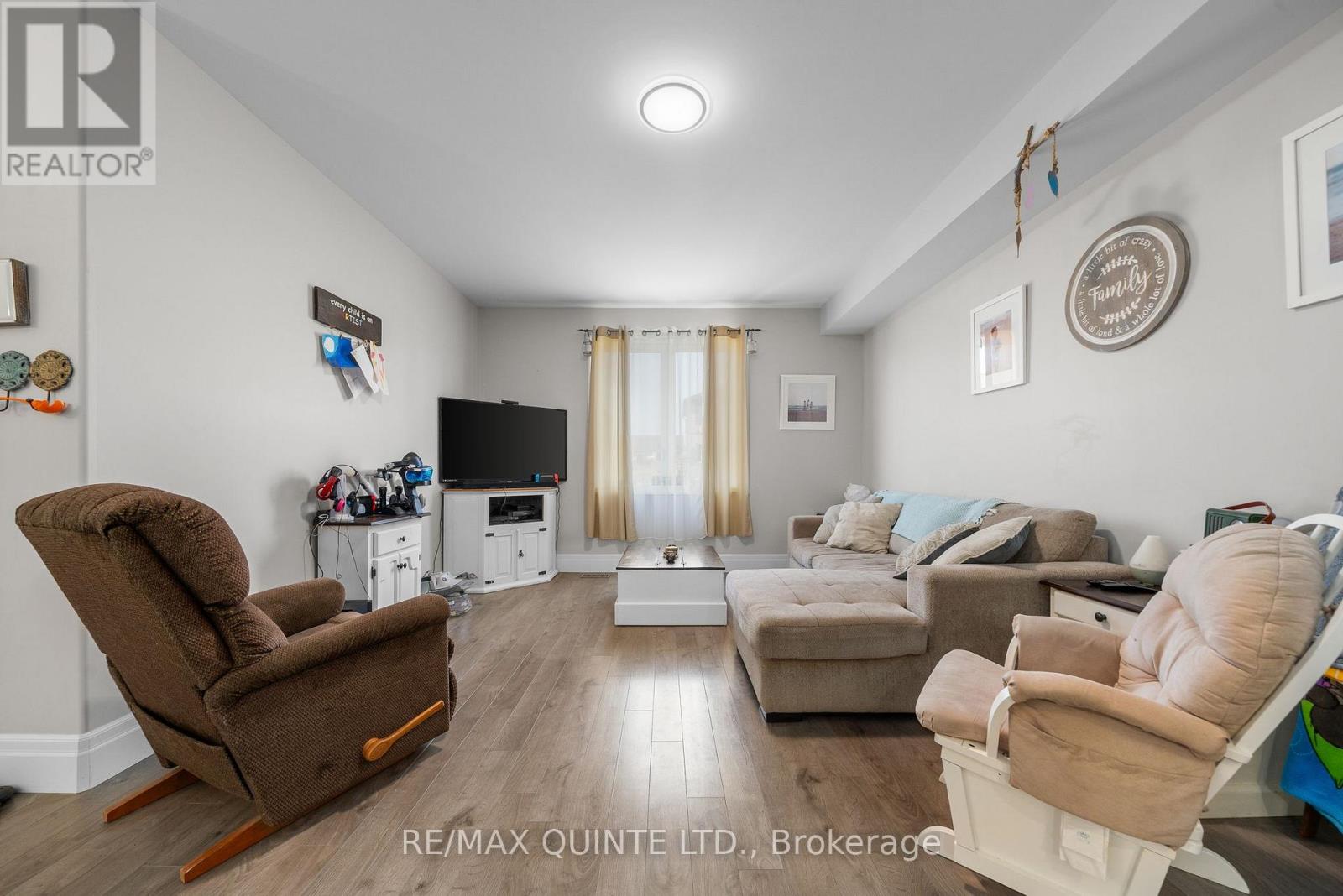 72 Markland Avenue, Prince Edward County, Ontario  K0K 2T0 - Photo 12 - X13138116