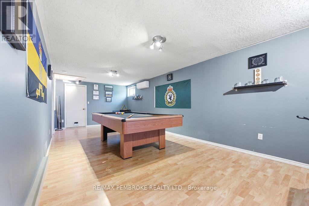 32323 17 Highway, Laurentian Hills, Ontario  K0J 1P0 - Photo 29 - X13138112