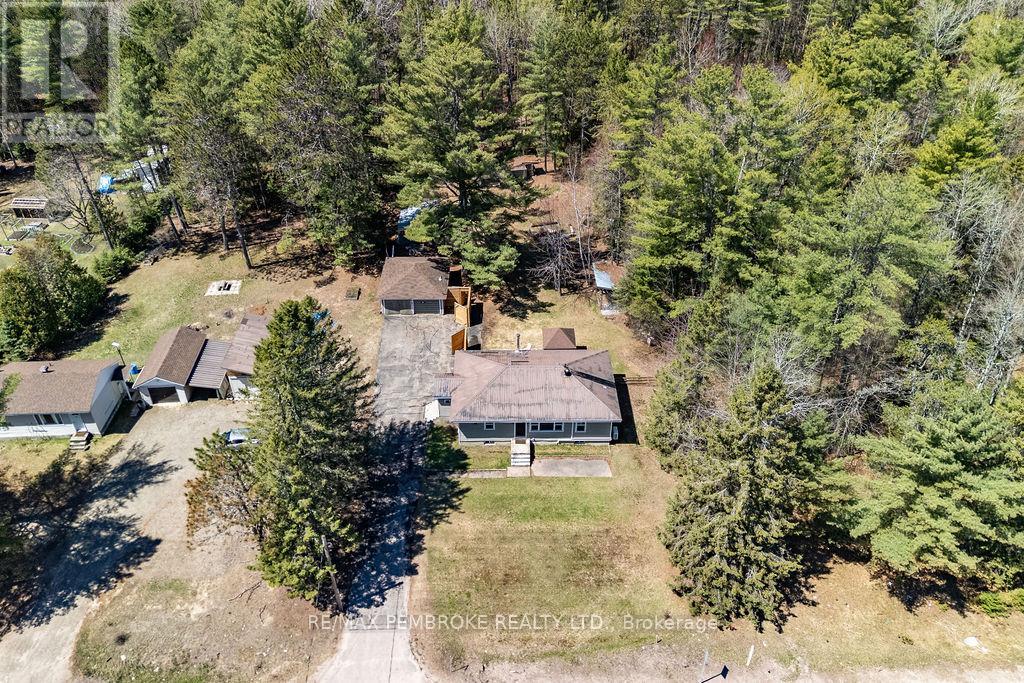 32323 17 Highway, Laurentian Hills, Ontario  K0J 1P0 - Photo 39 - X13138112