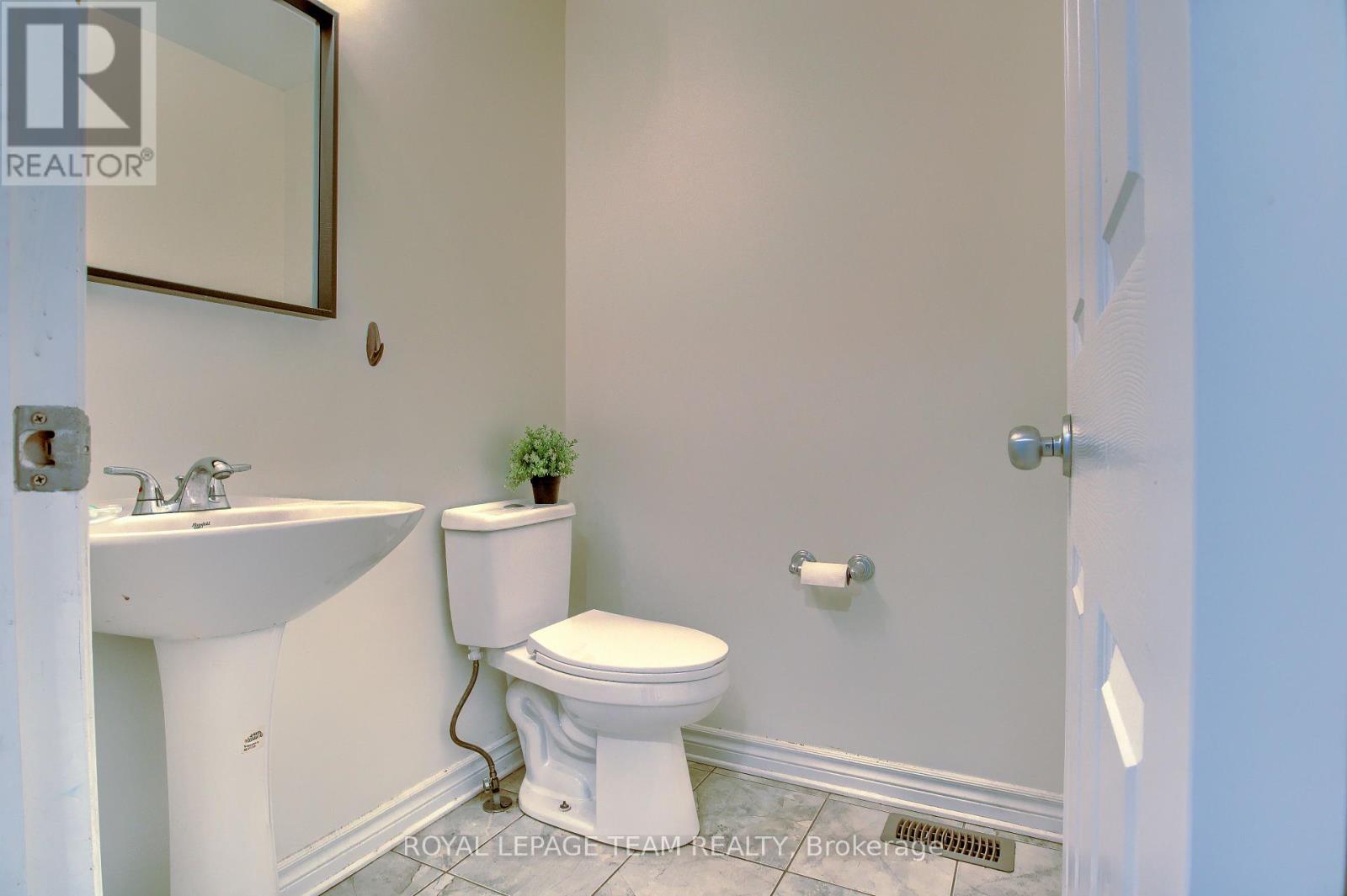 254 Moss Grove Street, Ottawa, Ontario  K2J 0B2 - Photo 4 - X13138100