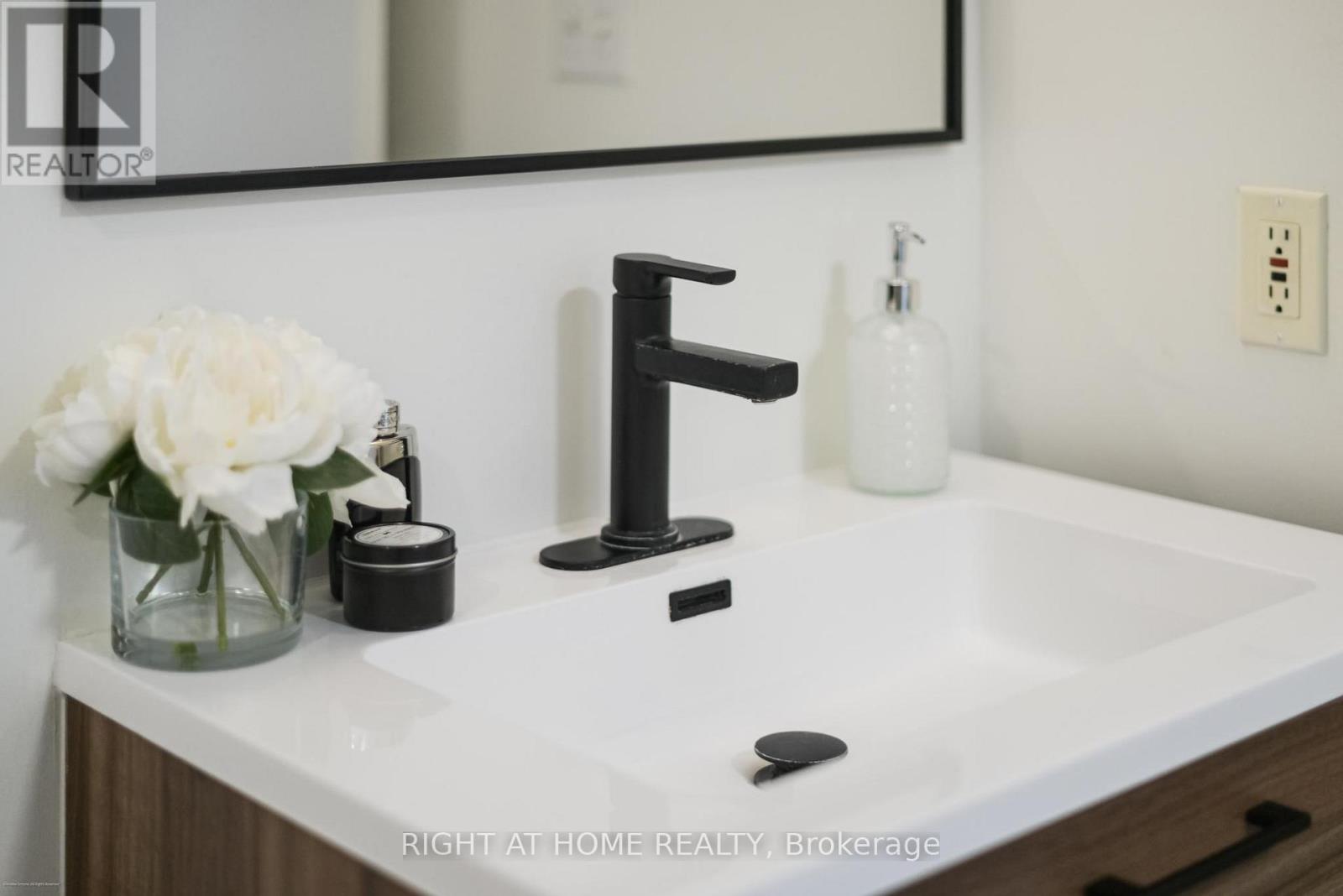 Lph02 - 16 Harrison Garden Boulevard, Toronto, Ontario  M2N 7J6 - Photo 23 - C13138080