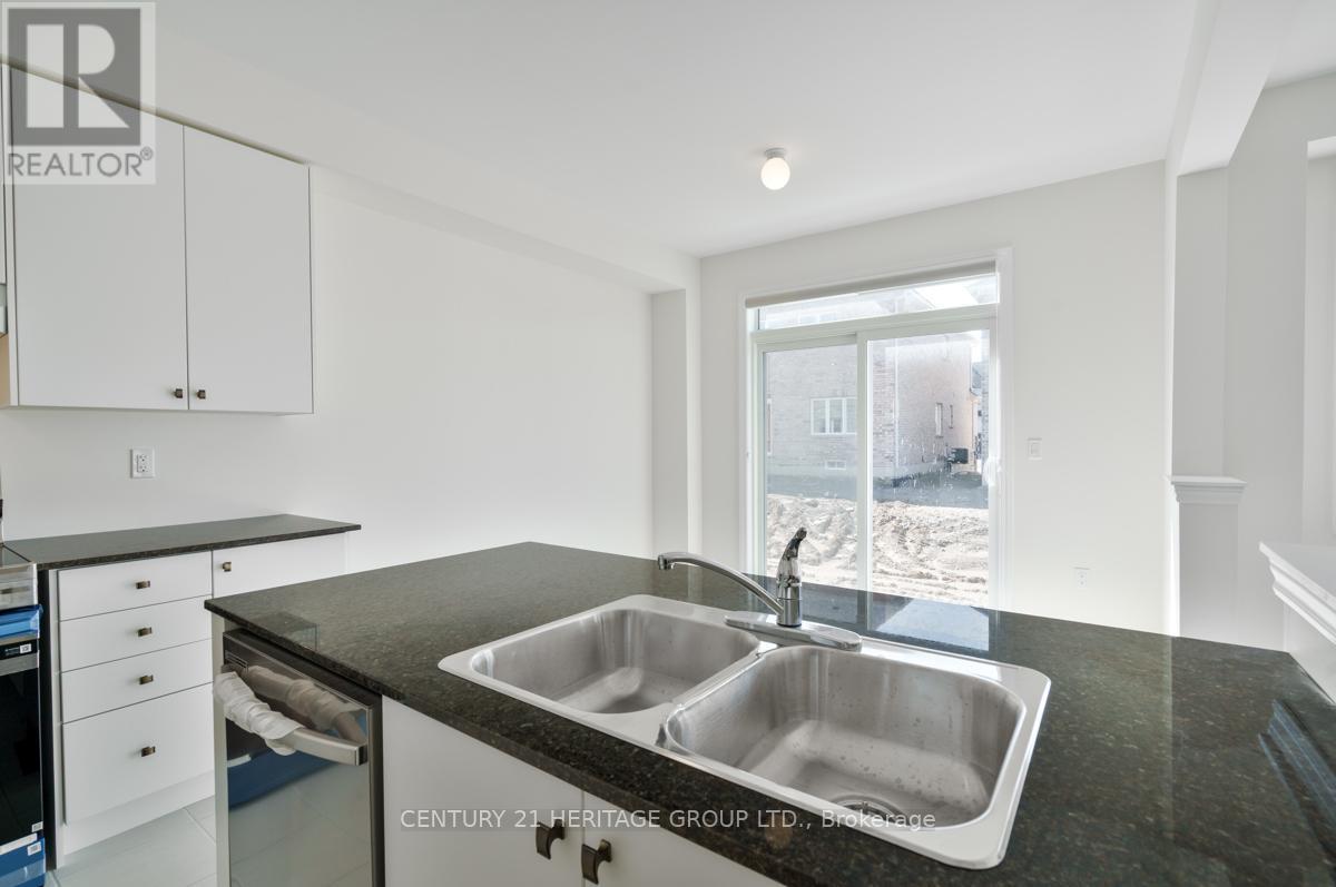 1 Wayne Allison Drive, Georgina, Ontario  L0E 1R0 - Photo 8 - N13108486