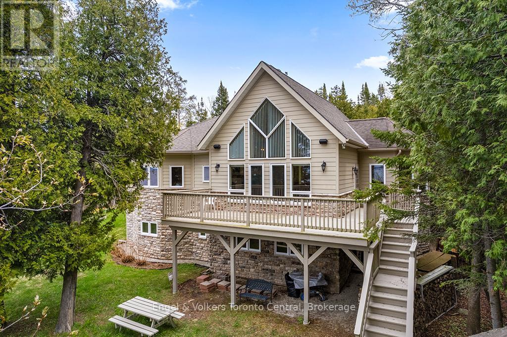 128 BUCKINGHAM LANE, Meaford, Ontario