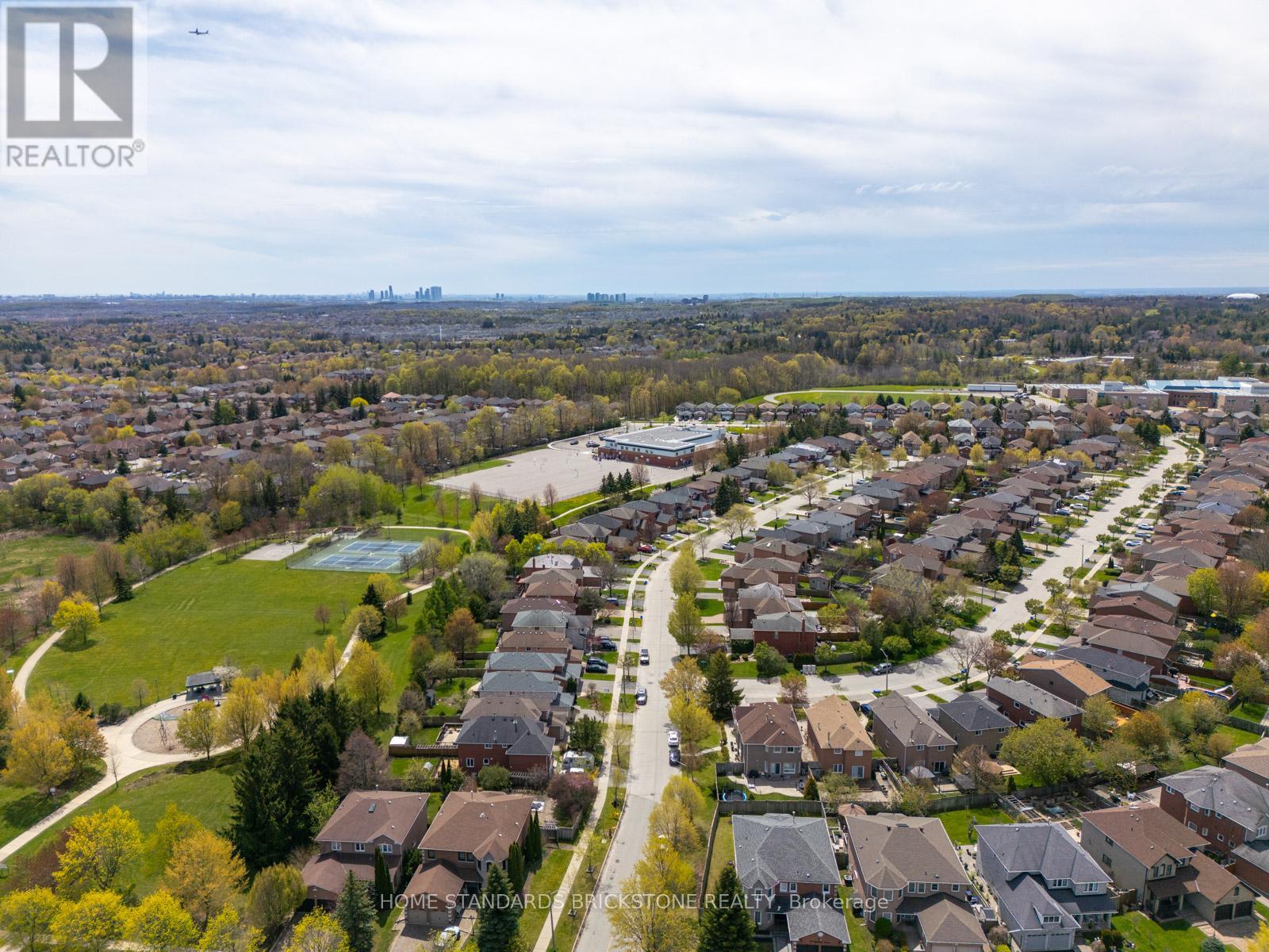 65 Springer Drive S, Richmond Hill, Ontario  L4C 0G3 - Photo 11 - N13138082