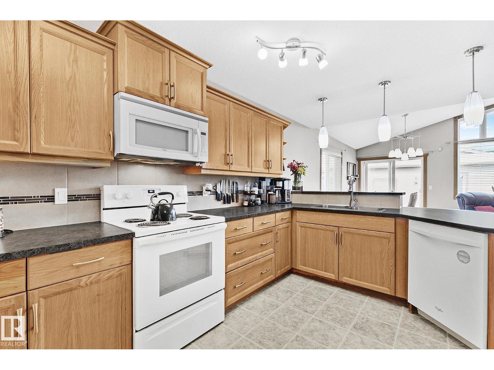 98 Hewitt Ci, Spruce Grove, Alberta  T7X 0P2 - Photo 13 - E4488267