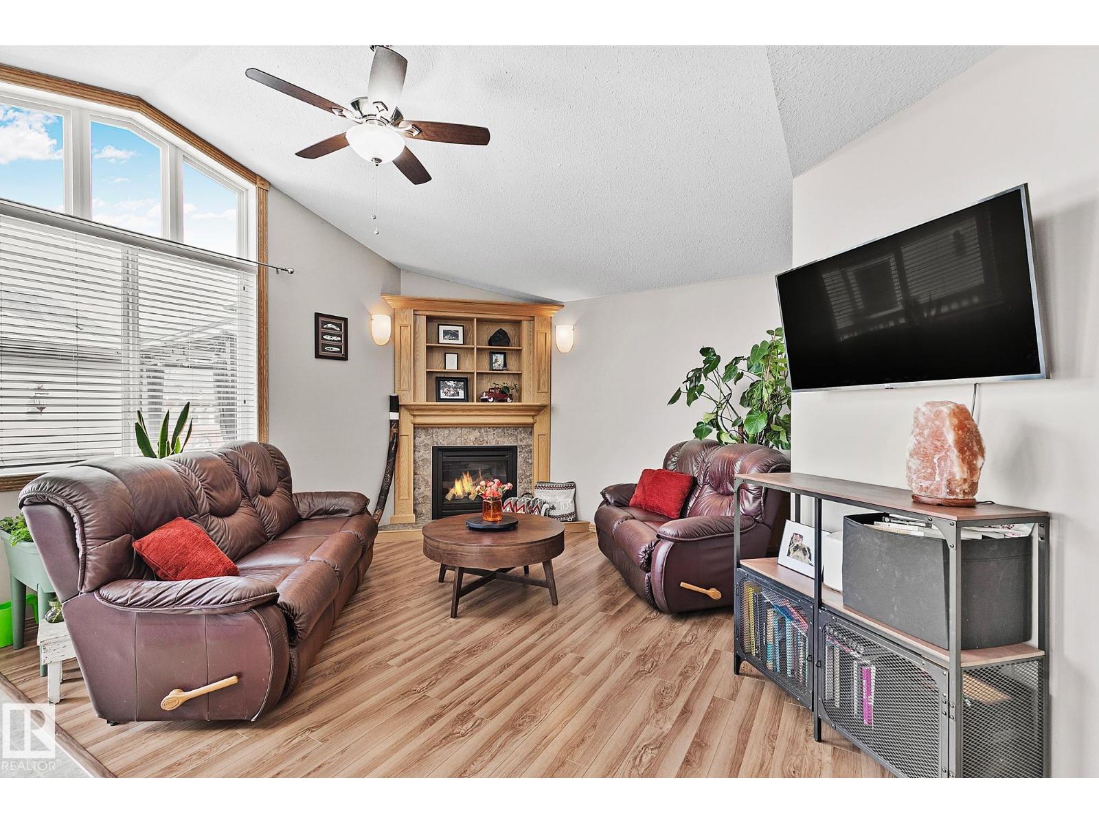98 Hewitt Ci, Spruce Grove, Alberta  T7X 0P2 - Photo 5 - E4488267