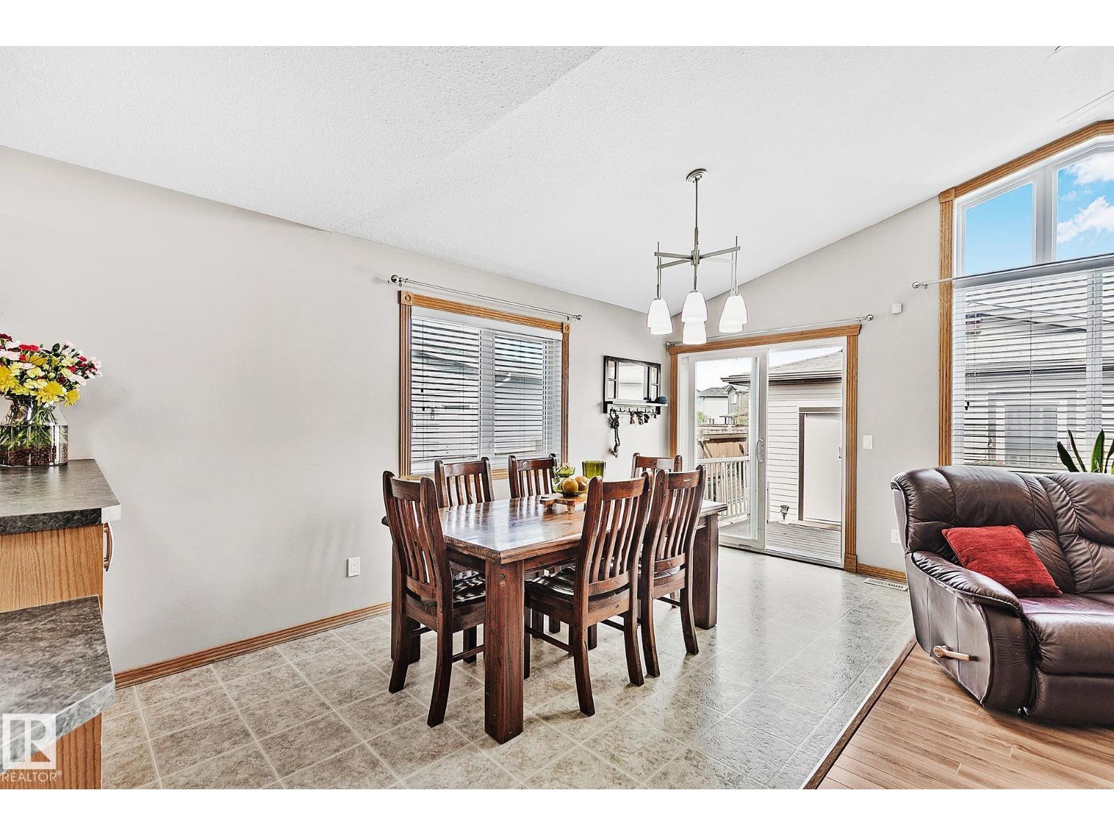 98 Hewitt Ci, Spruce Grove, Alberta  T7X 0P2 - Photo 8 - E4488267