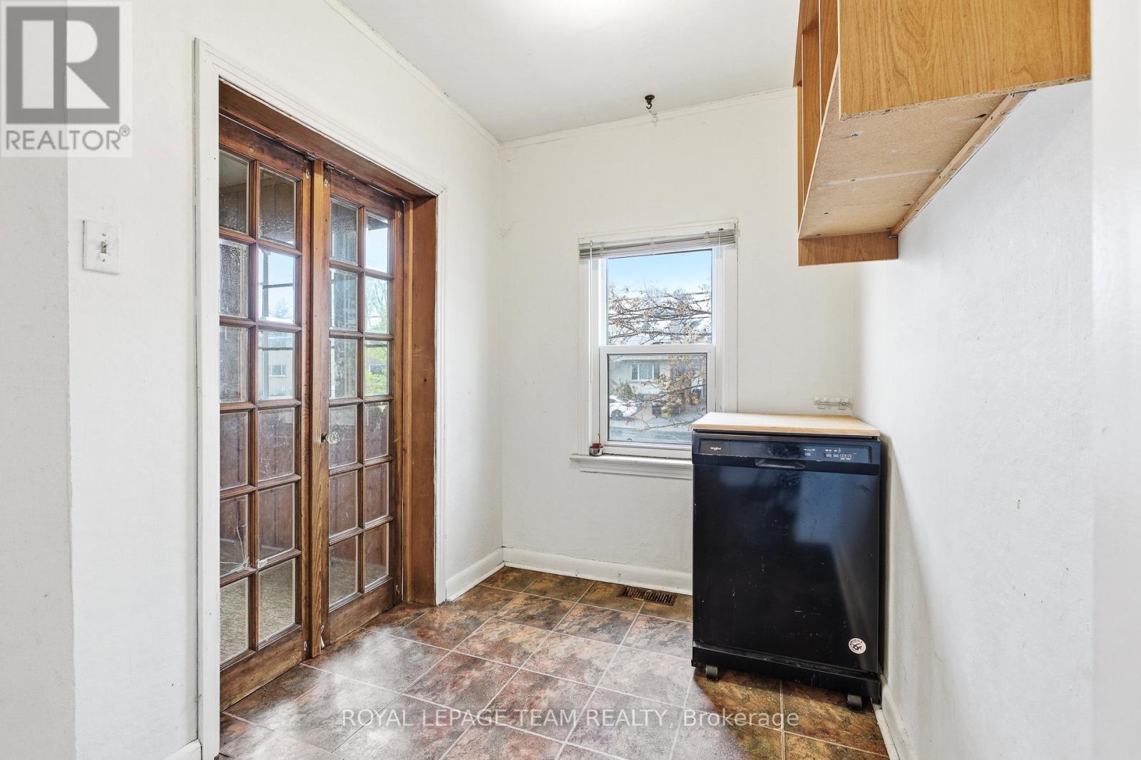 910 Pinecrest Road, Ottawa, Ontario  K2B 6B3 - Photo 14 - X13132388