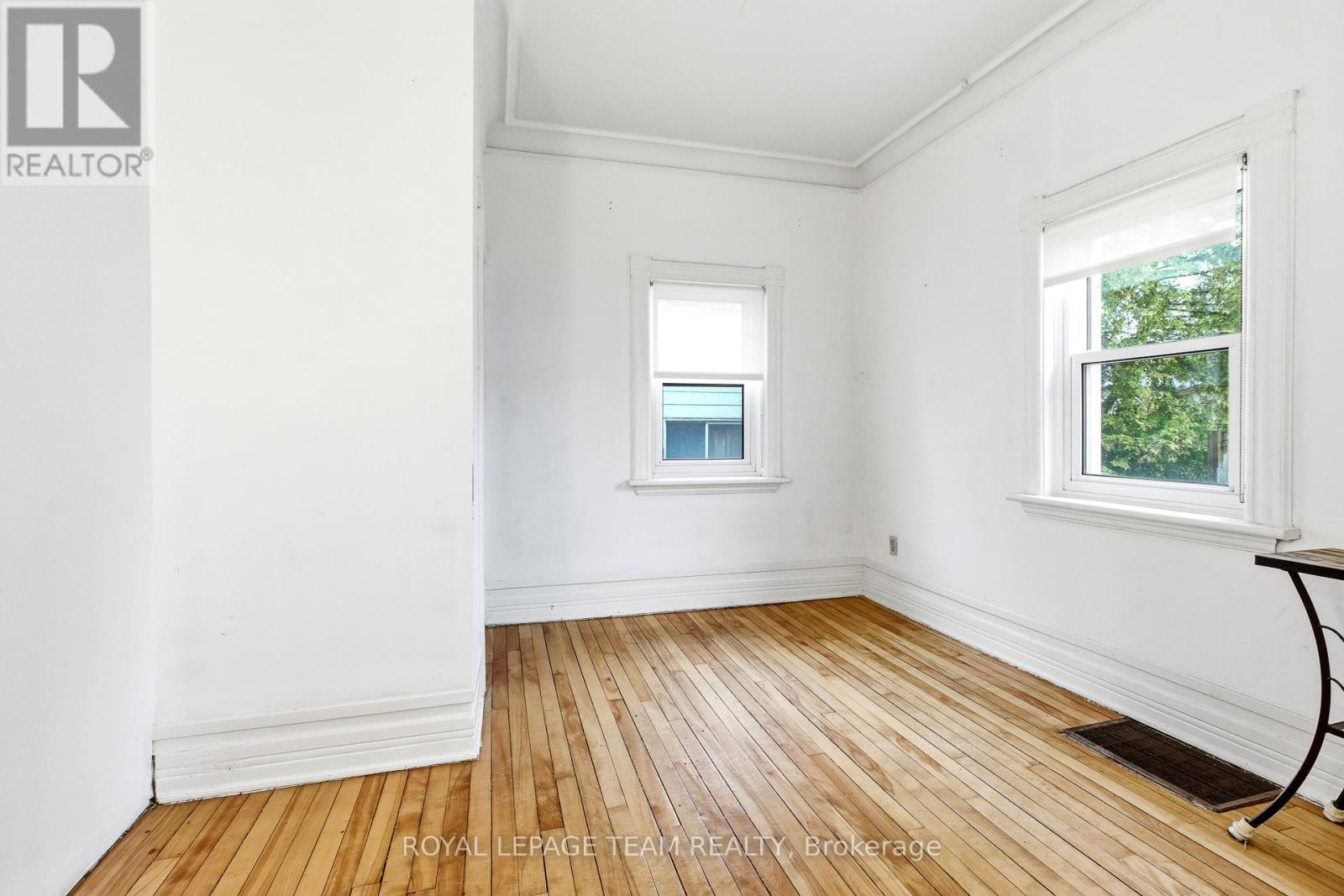 910 Pinecrest Road, Ottawa, Ontario  K2B 6B3 - Photo 13 - X13132392