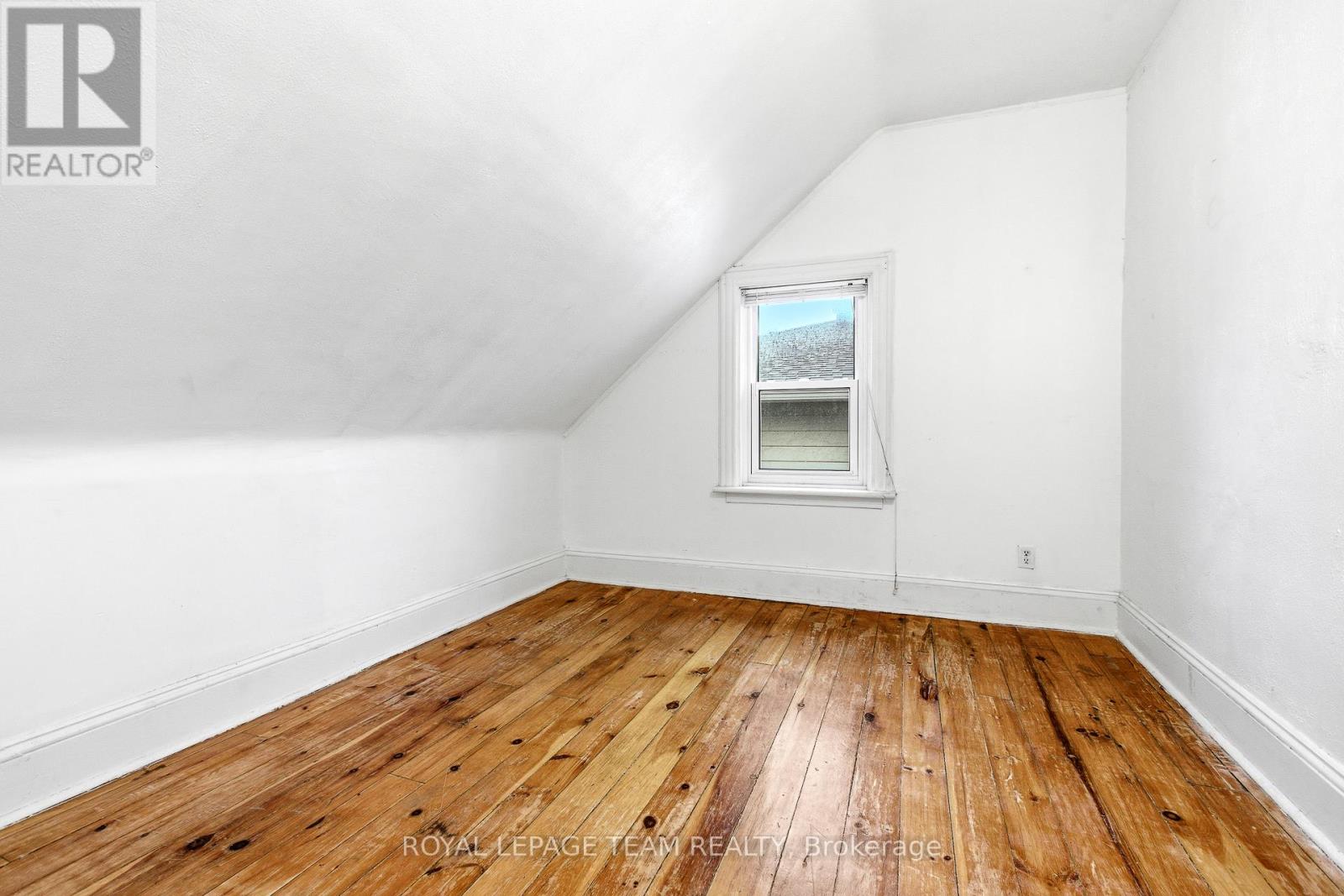 910 Pinecrest Road, Ottawa, Ontario  K2B 6B3 - Photo 23 - X13132392