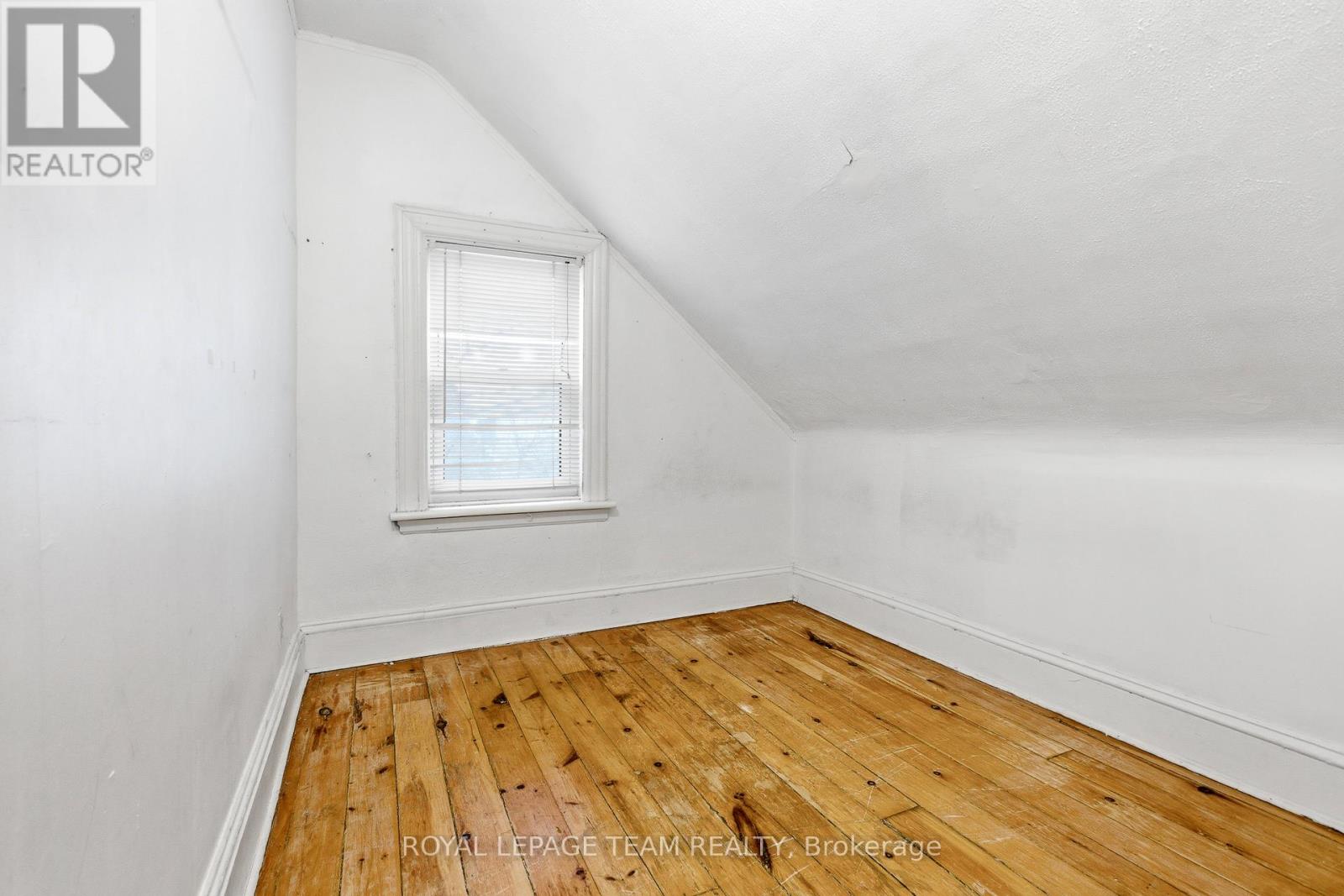 910 Pinecrest Road, Ottawa, Ontario  K2B 6B3 - Photo 22 - X13132392