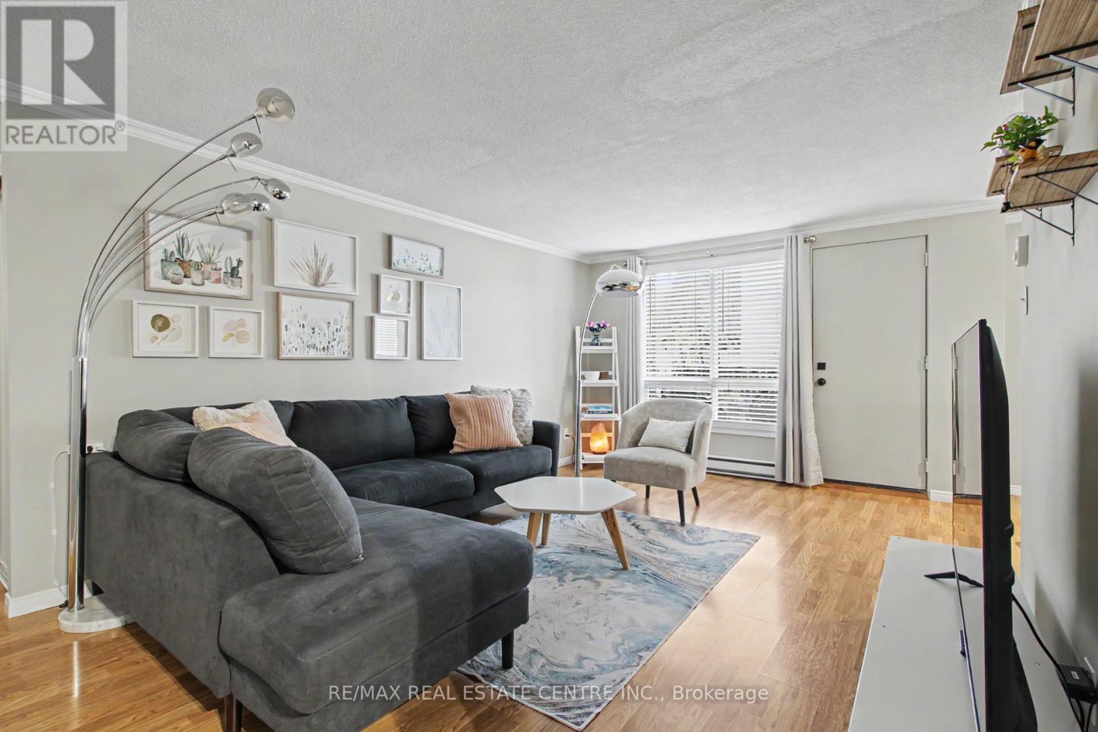 105 - 4 Avalon Place, Kitchener, Ontario N2M 4N6 - Photo 6 - X13138104