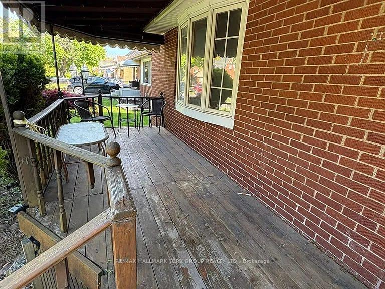 1308 Tilston Drive, Windsor, Ontario  N9B 3C7 - Photo 3 - X13138114