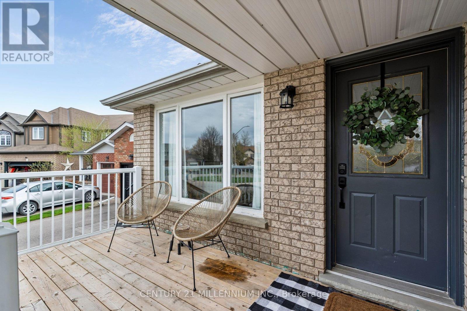 56 Pheasant Court, Orangeville, Ontario  L9W 4J9 - Photo 4 - W13105230