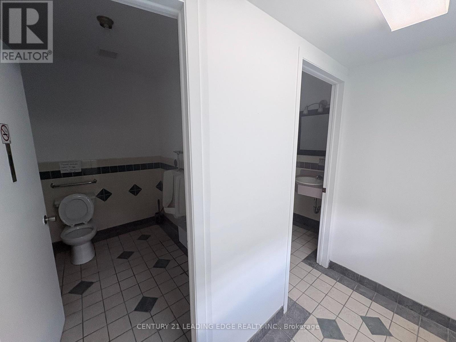 1 - 10 Ross Street, Barrie, Ontario  L4N 1E7 - Photo 12 - S12060833