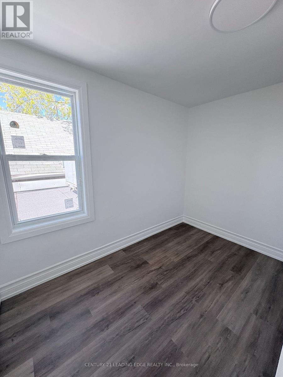 10 Ross Street, Barrie, Ontario  L4N 1E7 - Photo 20 - S12678218