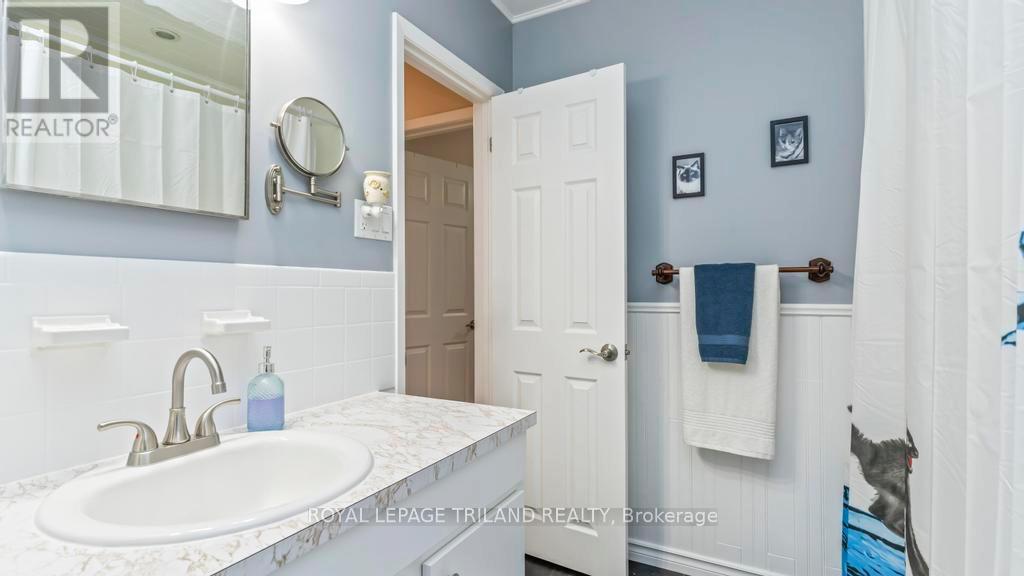 66 Garland Crescent, London East (East I), Ontario  N5V 1N5 - Photo 22 - X12996060