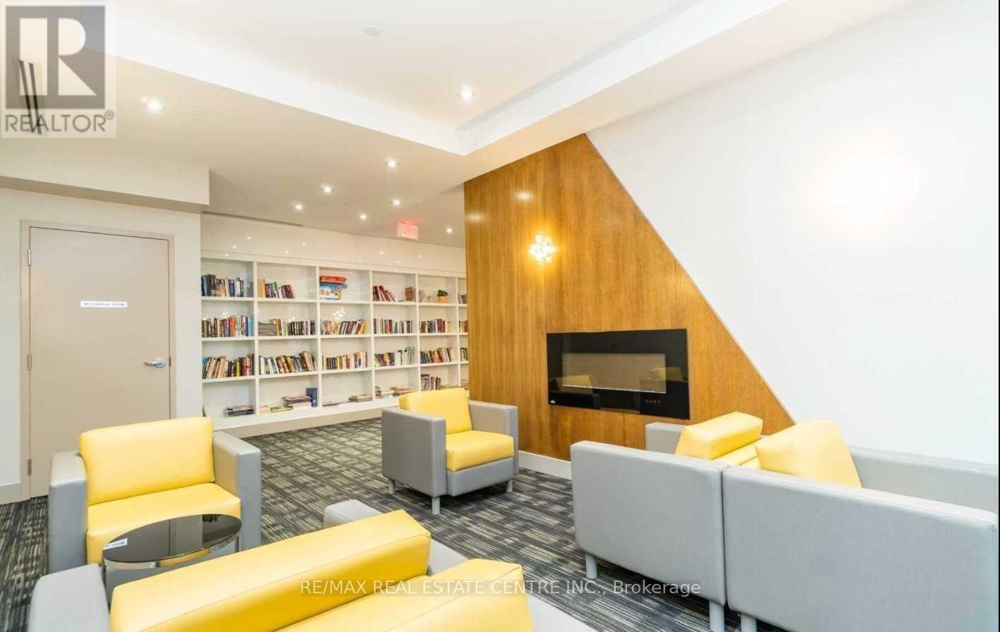 401 - 75 Eglinton Avenue W, Mississauga, Ontario  L5R 1B2 - Photo 22 - W13138122